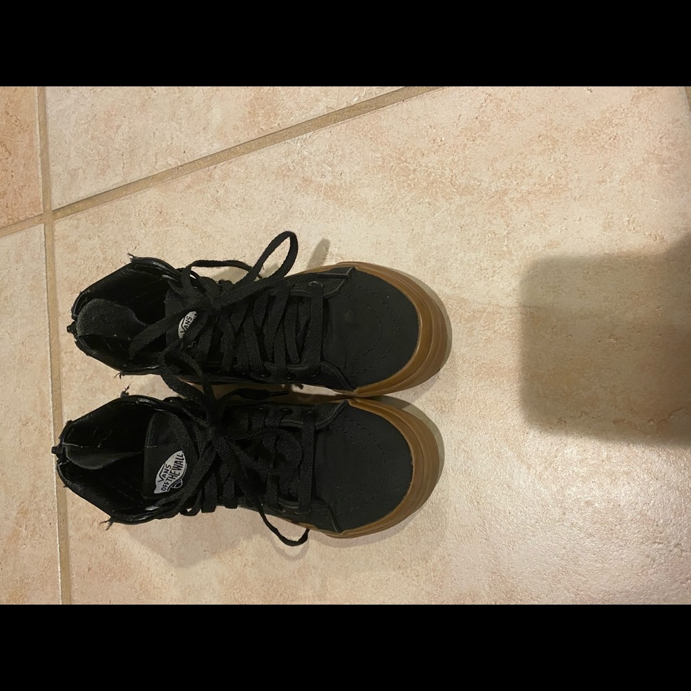 World’s #1 Skateboard Shoe. #VANS